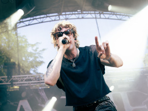 Ashen-Kave26-DeuskinPhoto-5