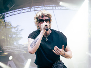 Ashen-Kave26-DeuskinPhoto-6